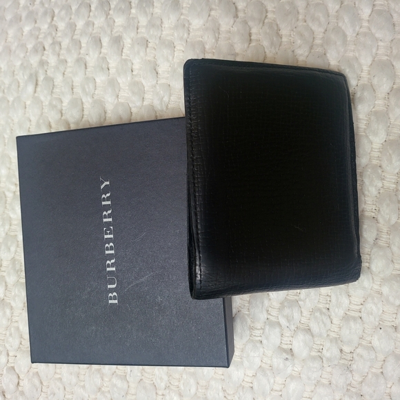 Burberry Black Men Leather Wallet - Picture 1 of 8